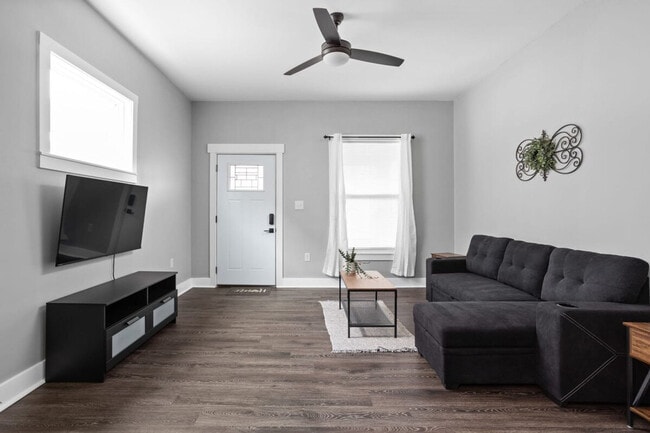 Photo - 42 S Holmes Ave Unit ID1303774P