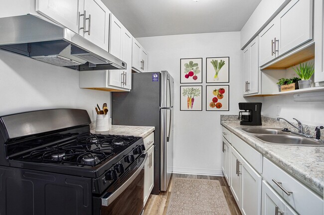 Building Photo - Brookside Apartments