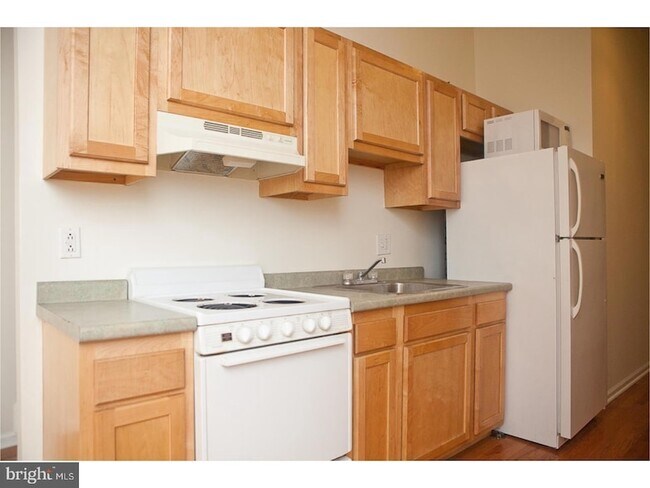 Photo - 1531 Poplar St