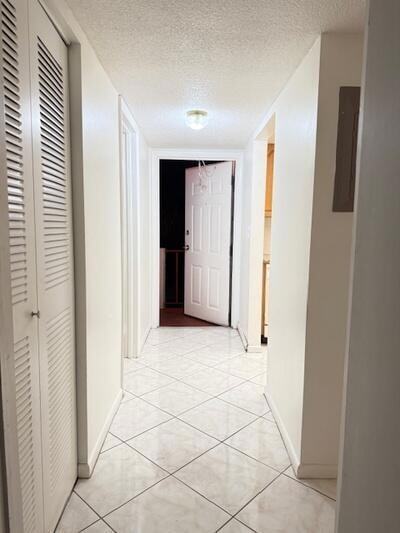 Building Photo - 27 Golfs Edge Unit H