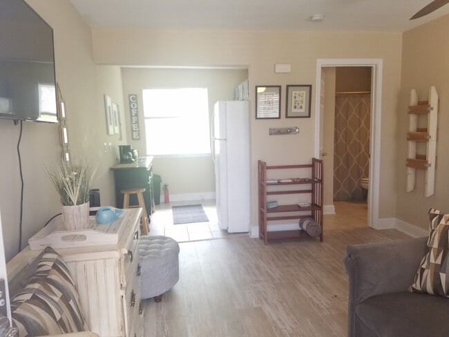 Building Photo - 1664 Beach Blvd Unit SI ID1566287P