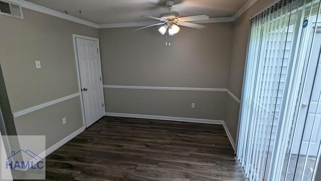Photo - 1100 Pineland Ave