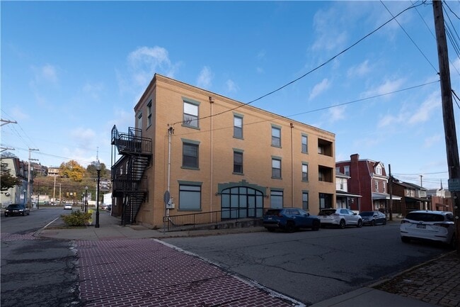 Photo - 232 3rd Ave Unit 3