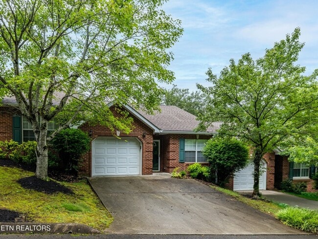Building Photo - 1315 Lucy Way Unit 7