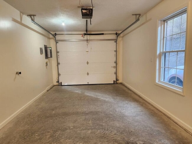 Photo - 277 Red Tail Rdg