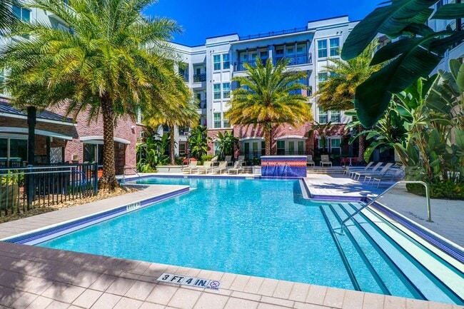 Building Photo - Ybor Lofts