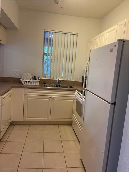 Photo - 6842 W Sample Rd Unit B