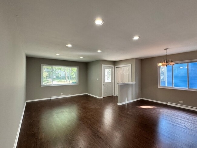 Photo - 205 W Euclid Ave