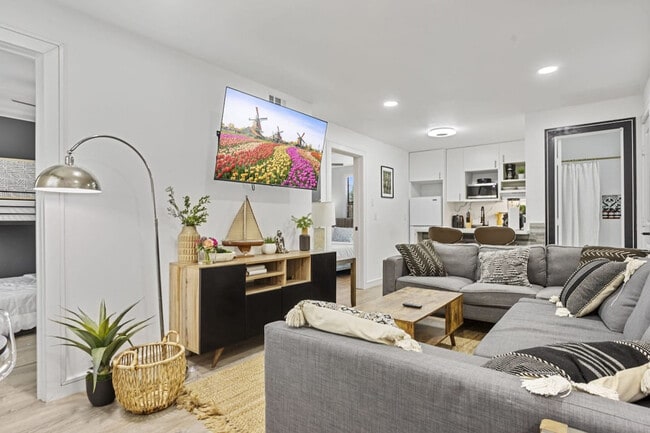 Photo - 2620 Arbor St Unit FL1-ID1257745P