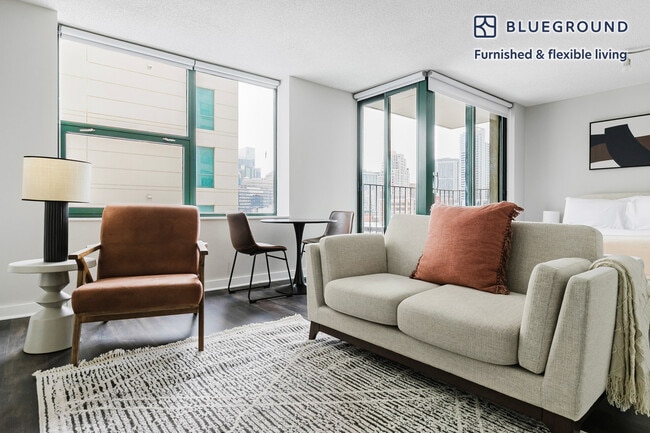 Building Photo - 77 W Huron St Unit FL8-ID1380