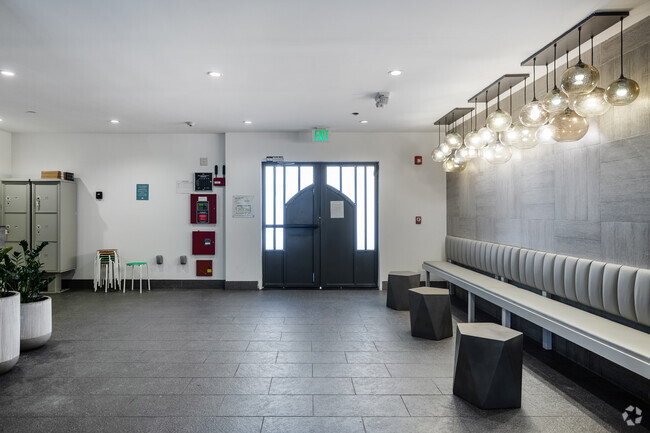 Lobby - 1539 Beloit Ave