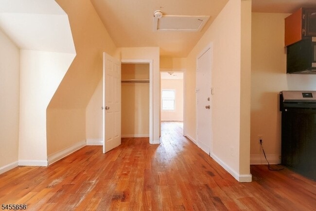 Photo - 112 Chadwick Ave Unit 3