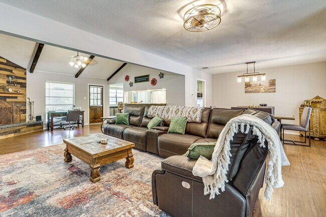 Photo - 6222 Madeleine Dr Unit SI ID1546069P
