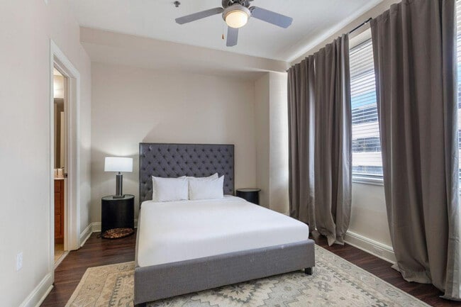 Photo - 925 Common St Unit ID1266916P