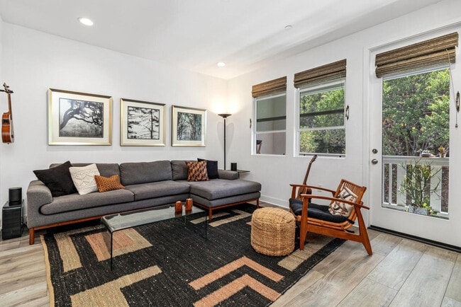 Building Photo - 1125 Makena Wy. Unit SI FL1-ID1559830P