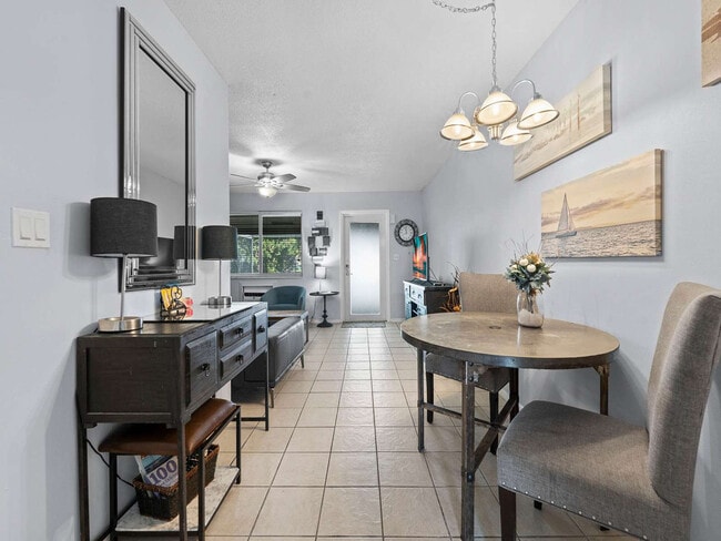 Photo - 2225 NE 14th Ave Unit ID1056370P