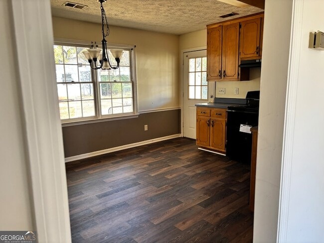 Photo - 223 Griffin Park Rd