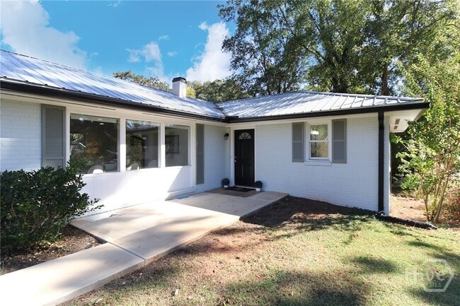 Photo - 1092 West Lake Dr