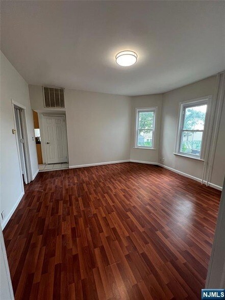 Photo - 510 Shaler Blvd Unit 1