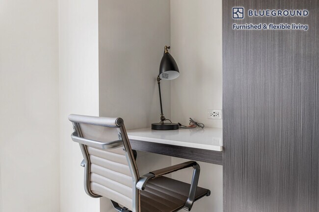 Photo - 343 W Schiller St Unit FL7-ID1311