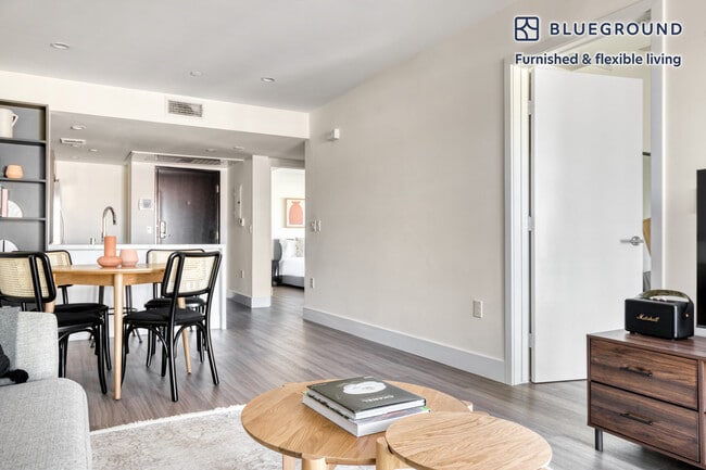 Photo - 1539 Purdue Ave Unit FL3-ID620