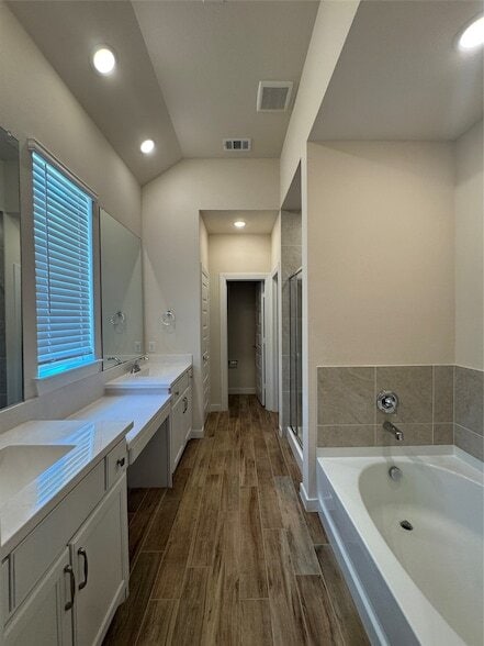Photo - 504 Evergreen Rd