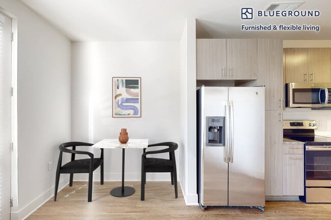 Photo - 820 Concorde Cir Unit FL1-ID8348A