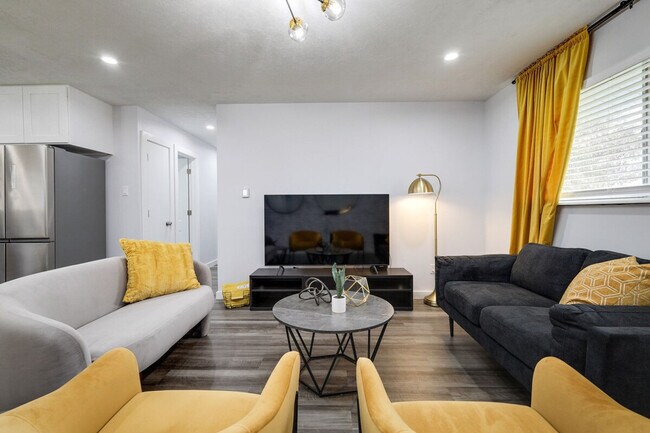 Photo - 7609 Noreast Dr Unit ID1056415P