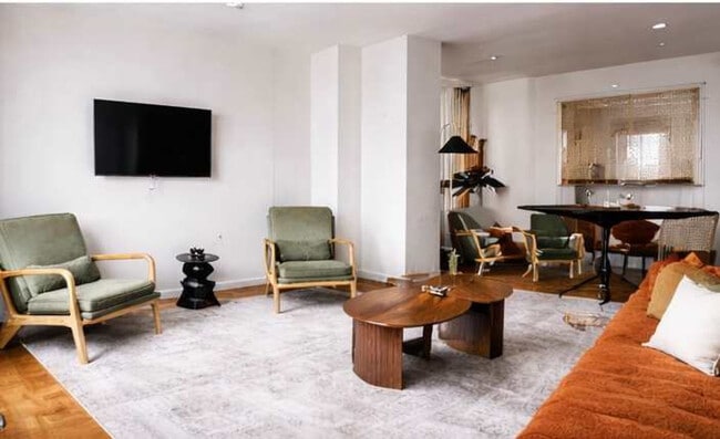 Photo - 350 W 43rd St Unit ID1381654P