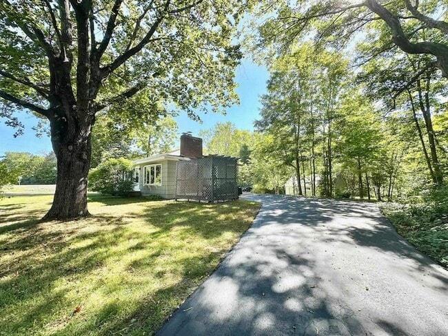 Photo - 10 Roulston Rd