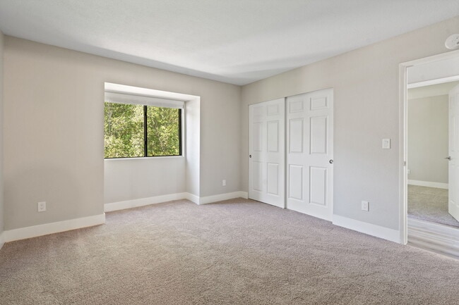 Photo - Deer Valley Apartment Homes