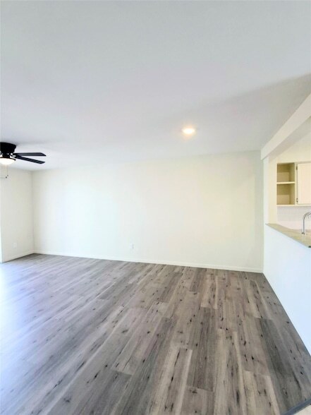 Photo - 500 Tiki Dr Unit 107B