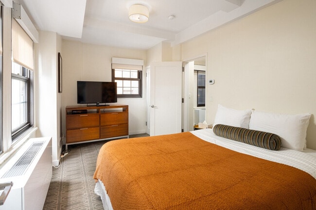 Photo - 413 E 50th St Unit ID1058802P