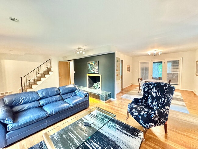 Photo - 15681 Wyatt Rd Unit SI ID1057691P