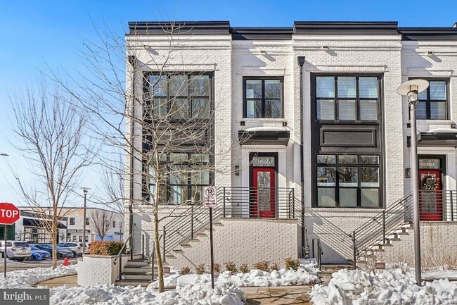 Photo - 11300 Emerald Park Rd