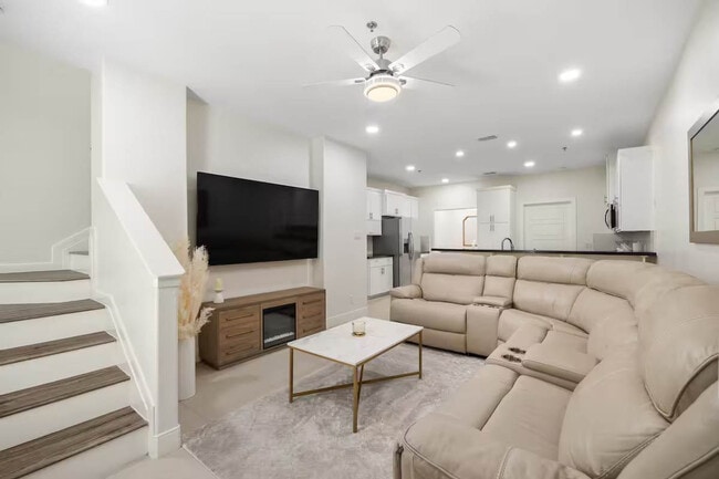 Building Photo - 1413 Keeton Ave Unit ID1372330P