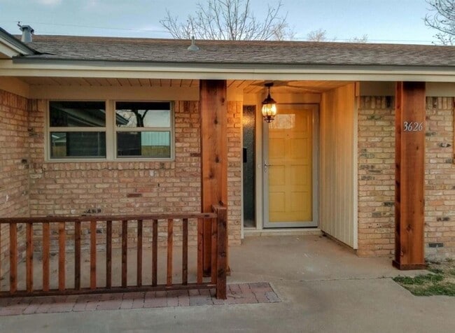 Photo - 3626 56th St