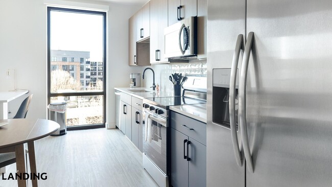 Photo - 1007 S Mint St Unit 722