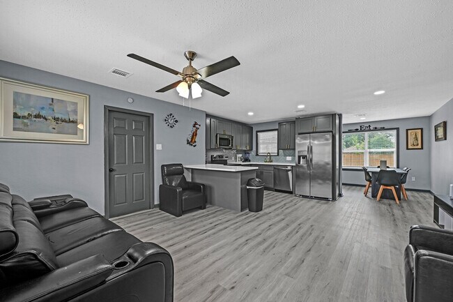 Photo - 4406 Edison St Unit SI ID1603442P