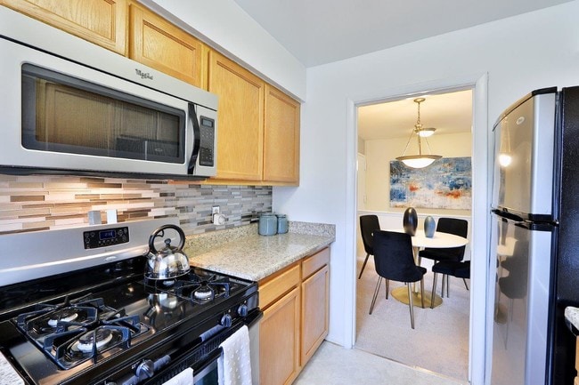 Photo - Mount Vernon Square Apartment Homes