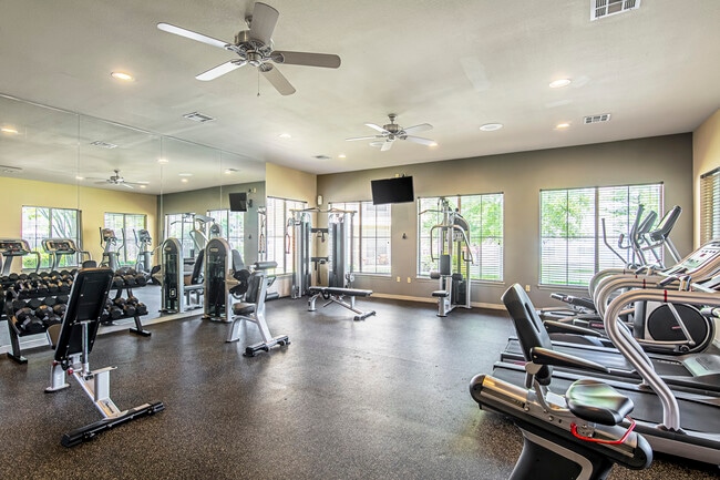 Photo - Signature Park Apts