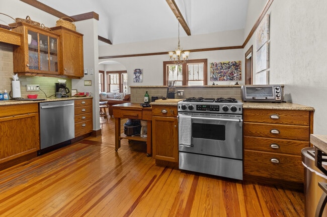 Photo - 204 NE 3rd Ave Unit ID1359117P