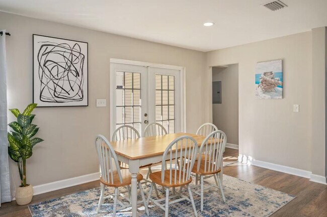 Photo - 151 N Lorraine Dr Unit ID1244360P