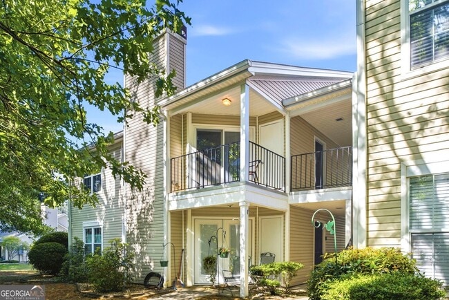 Photo - 728 Ridgefield Dr