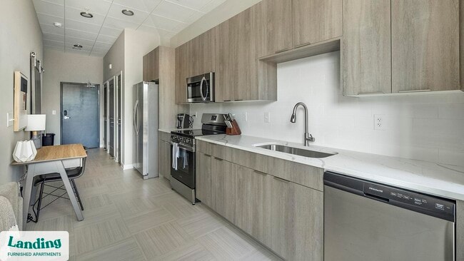 Photo - 600 19th St N Unit 207