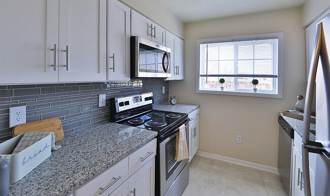 Photo - Elmwood Terrace Apartments and Townhomes