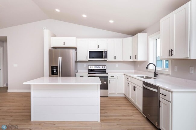 Photo - 6718 68th St S