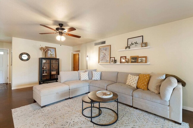 Photo - 3407 West Myrtle Ave Unit SI FL1-ID1592928P