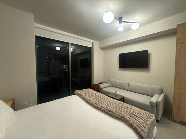 Photo - 11 NE 6th St Unit SI ID1373690P