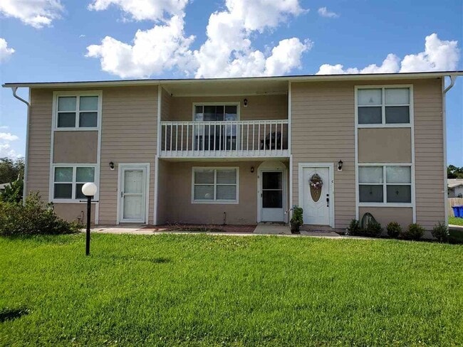 Building Photo - 124 Rio Del Mar St